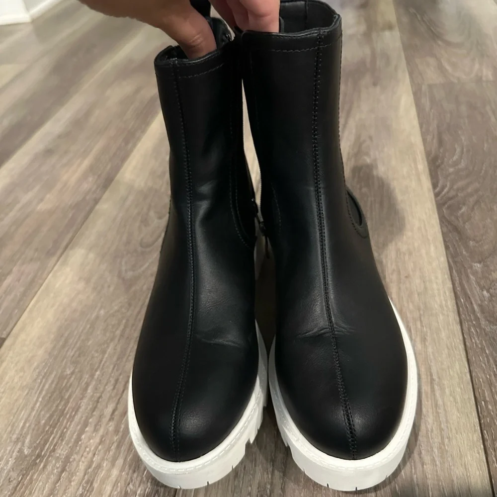 Women Platform Leather Boots